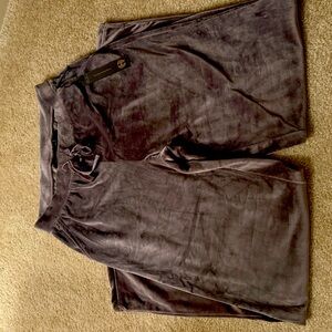 Brand new House of Harlow gray pants wi  tags
Very soft and comfortable